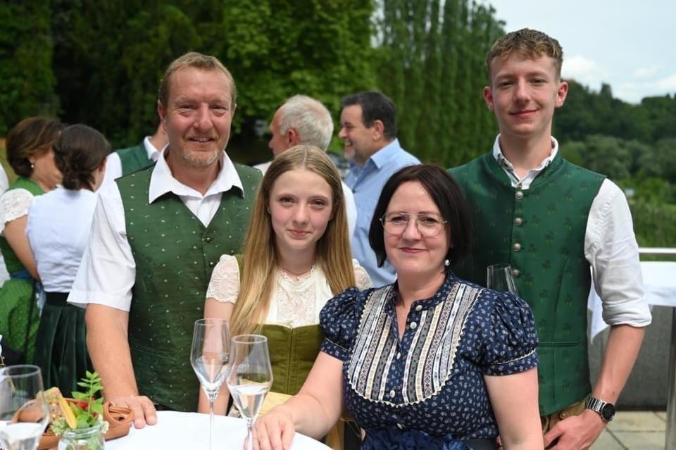Zweytick Gaestezimmer Weingut Ratsch an der Weinstraße 外观 照片