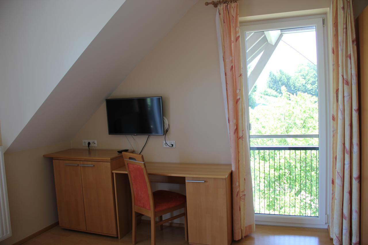 Zweytick Gaestezimmer Weingut Ratsch an der Weinstraße 外观 照片